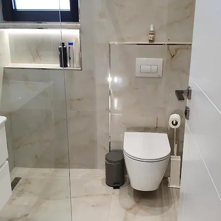 Aliko's Peaceful House, Close To Bus Terminal Tirana