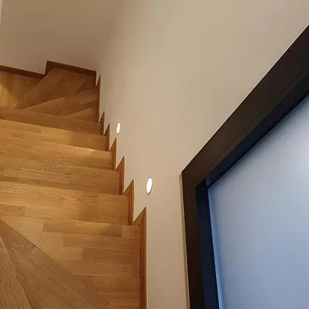 Prázdninový dům Aliko's Peaceful House, Close To Bus Terminal *