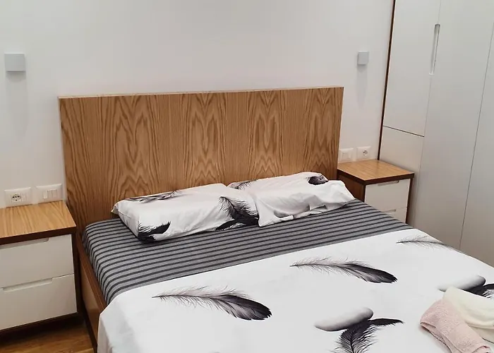 Aliko's Peaceful House, Close To Bus Terminal