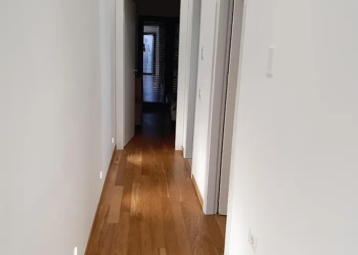 Aliko's Peaceful House, Close To Bus Terminal Vakantiehuis *